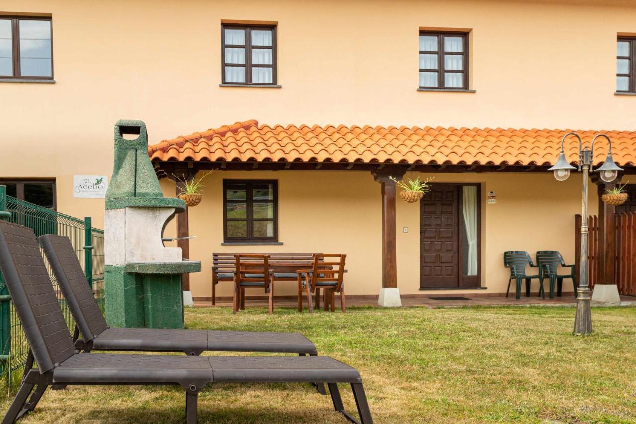 Apartamentos El Acebo Naves  Exterior photo